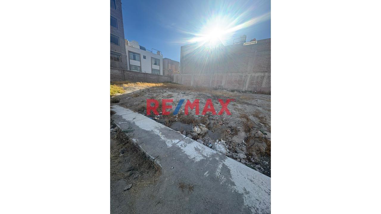 En Venta Terreno En Urb. El Dorado Sachaca - 1