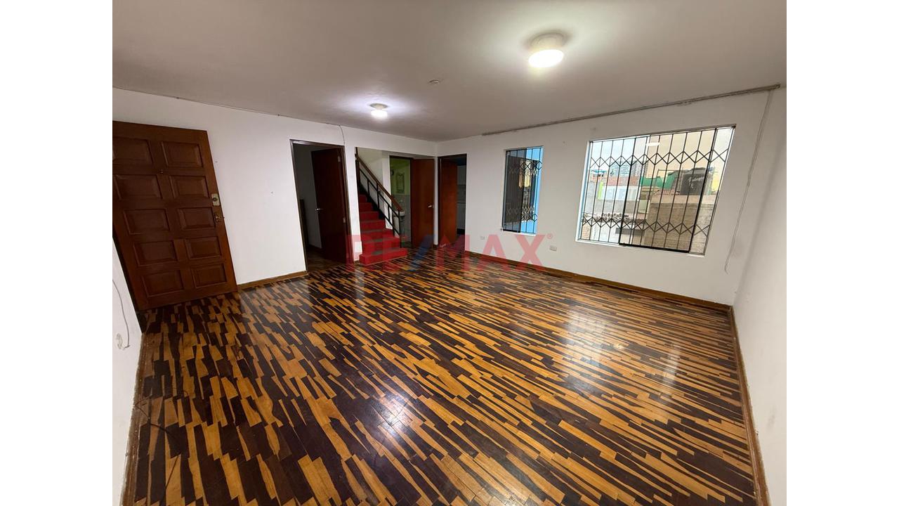 Venta De Departamento Duplex En Cercado De Lima Limite Con Pueblo Libre - 3
