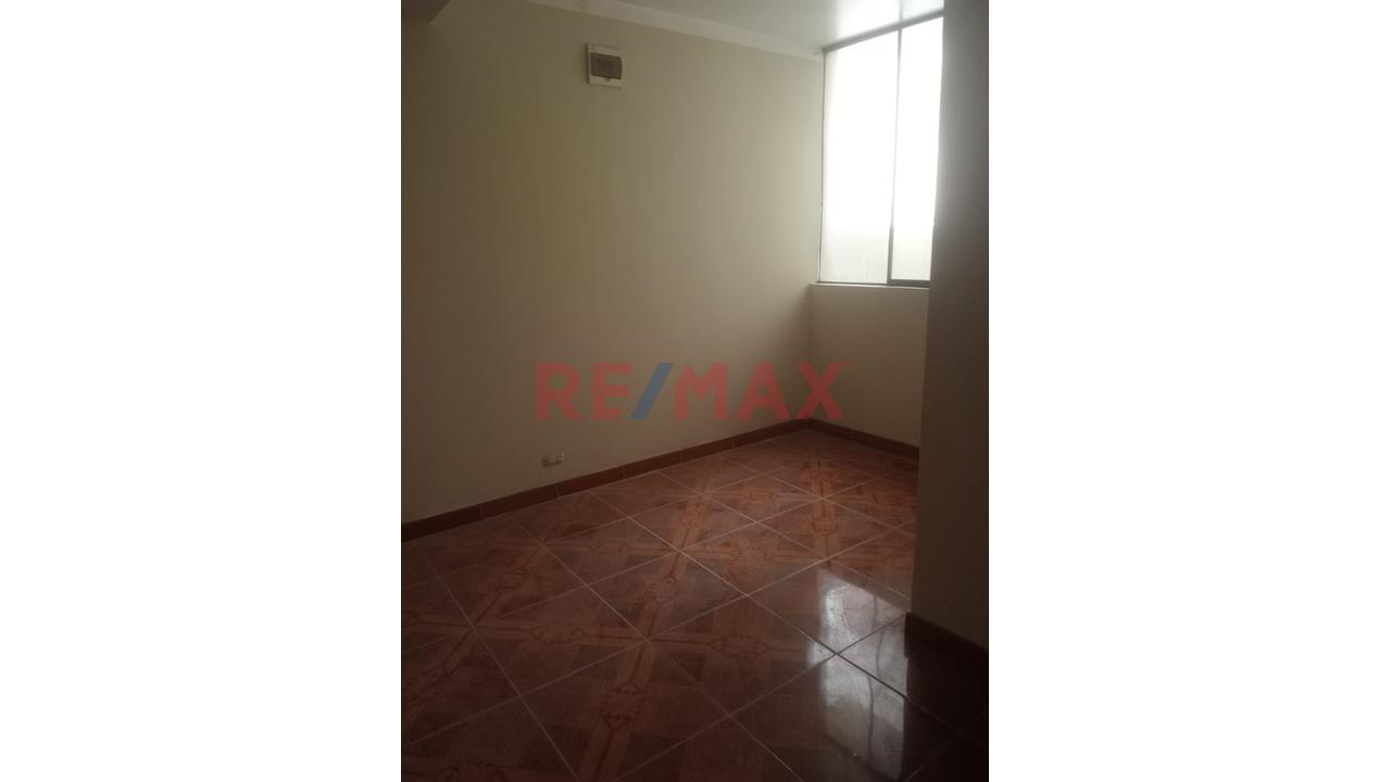 ¡Oportunidad De Inversión Y Vivienda En Ate! — foto 8