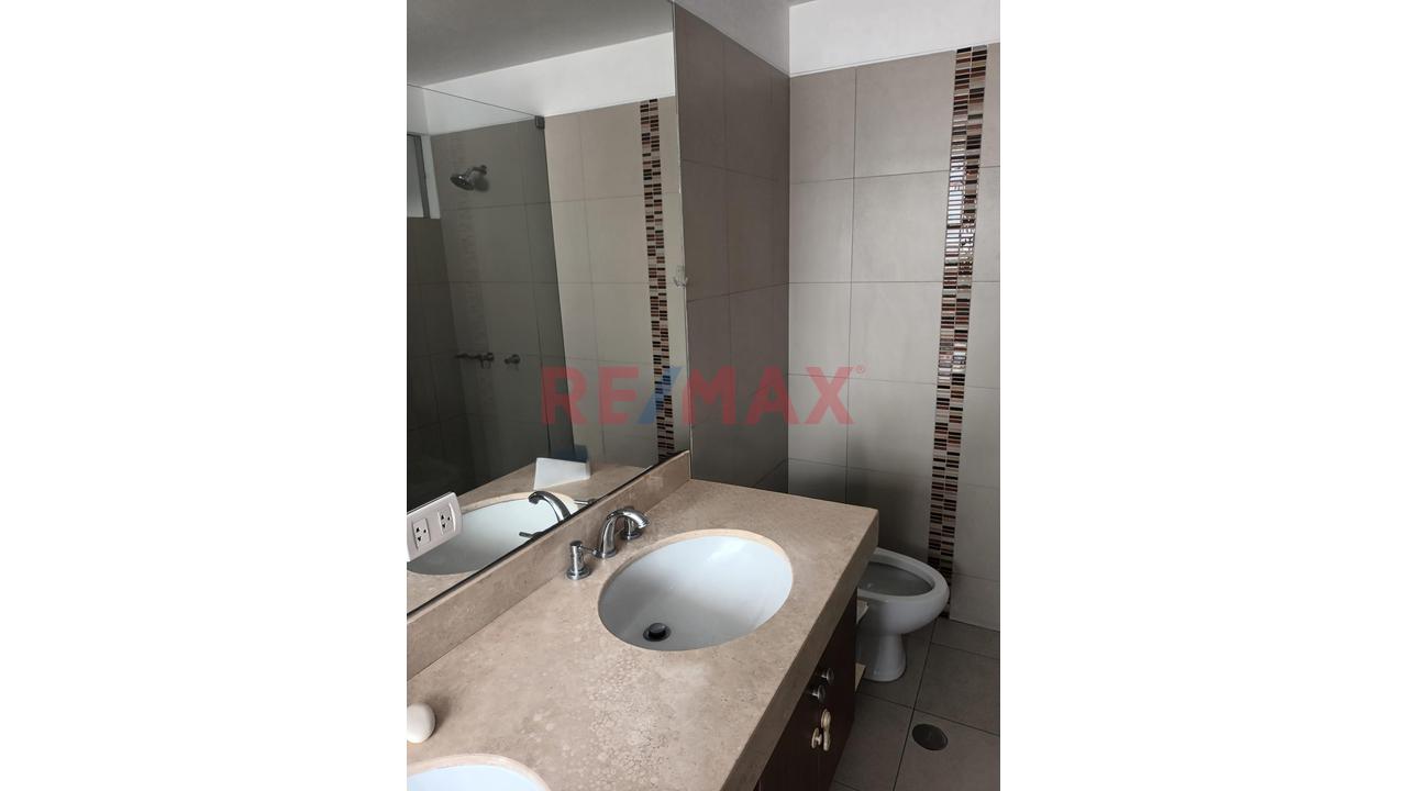 Exclusivo Dúplex En Chacarilla: Con Piscina, Doble Terraza, 2 Cocheras Paralelas Y Depósito – Surco - 8