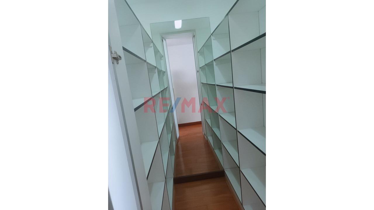 Exclusivo Dúplex En Chacarilla: Con Piscina, Doble Terraza, 2 Cocheras Paralelas Y Depósito – Surco - 7
