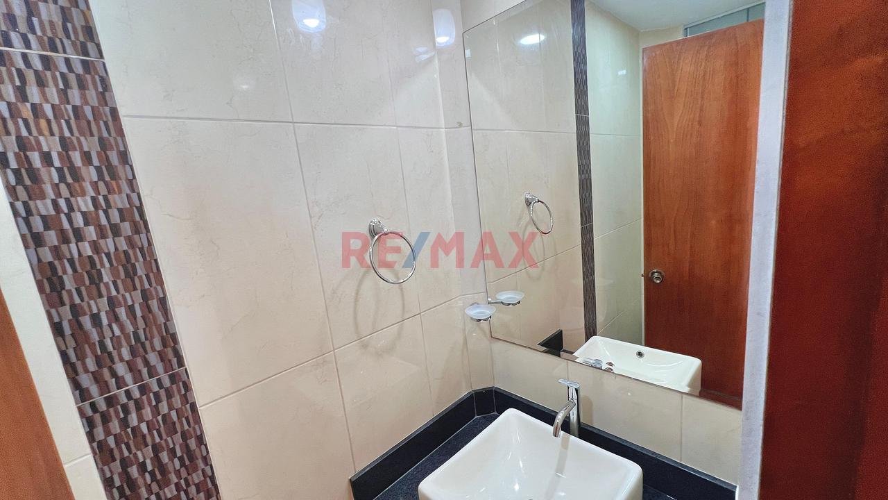 🏡✨ ¡Vive Frente A Parque En Una De Las Mejores Zonas De San Borja! ✨🏡 — foto 3