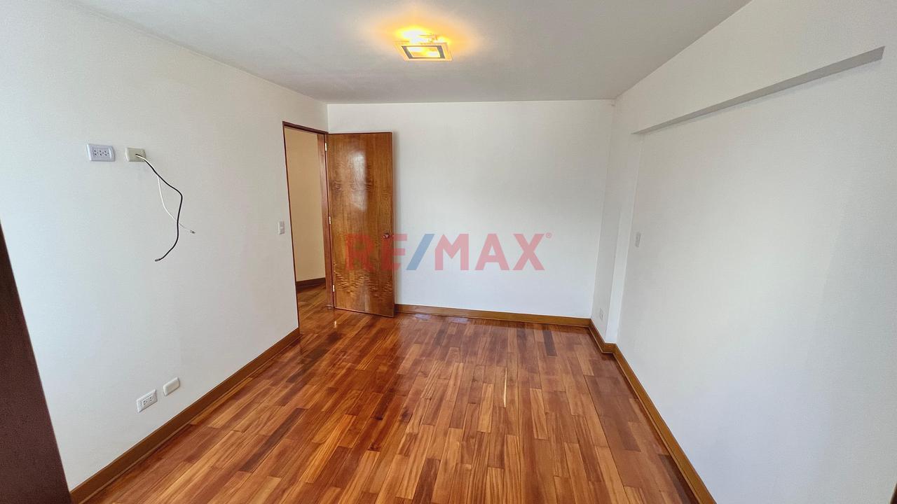 🏡✨ ¡Vive Frente A Parque En Una De Las Mejores Zonas De San Borja! ✨🏡 — foto 10