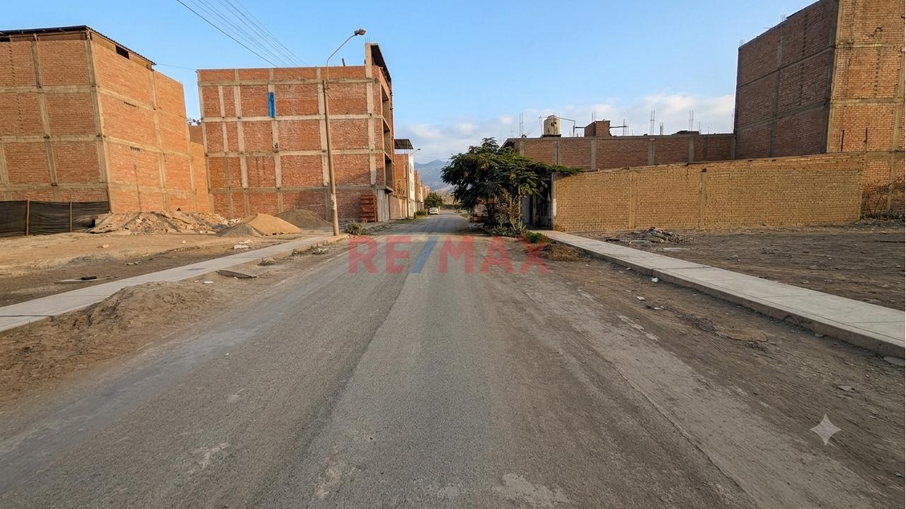 Venta Terreno En Carabayllo Urb. Santa Maria 5Ta Etapa 114M2 — foto 3