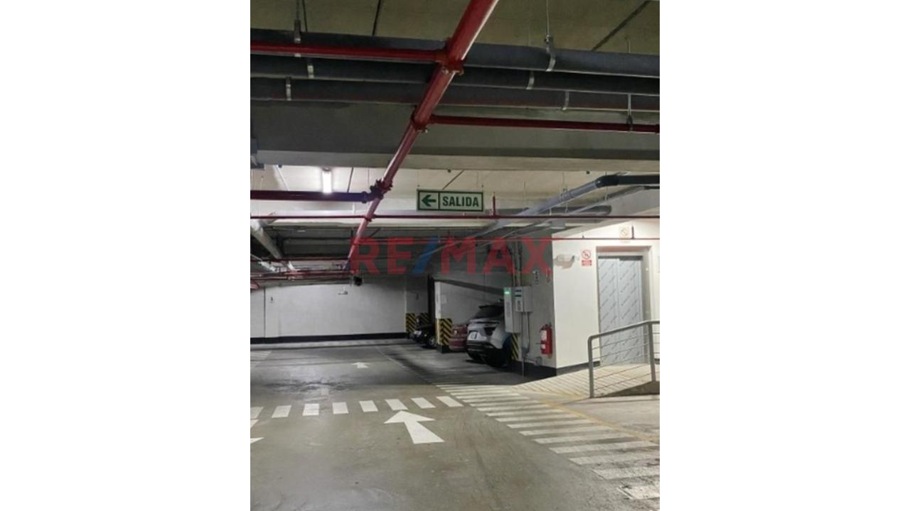 🚗 Cochera En Venta – Lince - 3