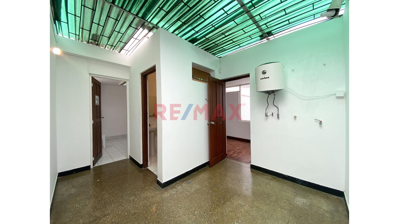 Alquler De Casa Comercial En Magdalena - 16
