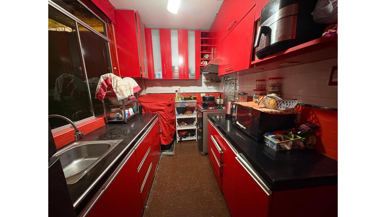 Vendo Acogedor Departamento Semiamoblado En Smp | 2Do Piso — foto 3