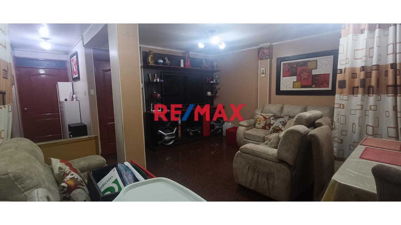 Vendo Acogedor Departamento Semiamoblado En Smp | 2Do Piso