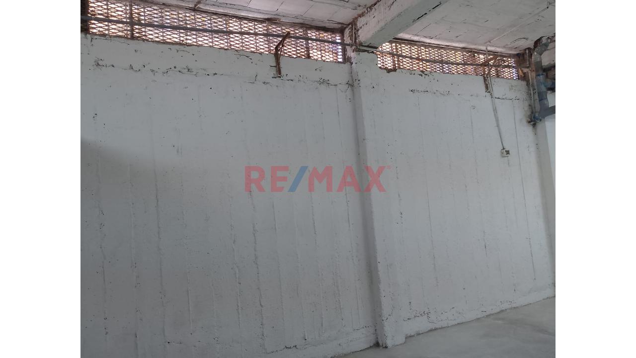 Local Comercial O Almacén De 75 M² En Ubicación Estratégica! Ideal Para Negocio O Inversión - 4