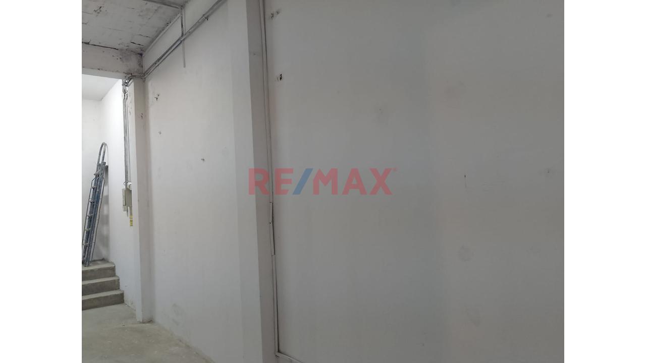 Local Comercial O Almacén De 75 M² En Ubicación Estratégica! Ideal Para Negocio O Inversión - 9