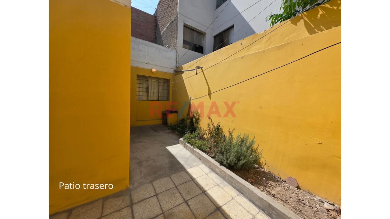 Vendo Casa De 160 M² Con Gran Potencial Y Accesos Independientes | San Miguel - 15