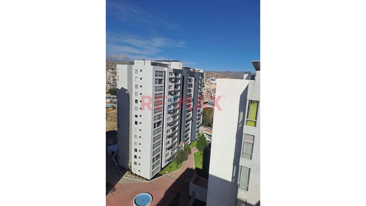 Departamento En Estreno Condominio Alegra J.L.B. Y Rivero