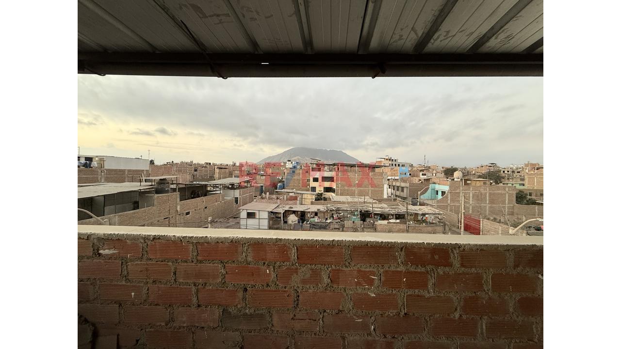 Venta Casa De 3 Pisos  – Urb. Alto Mochica - 13