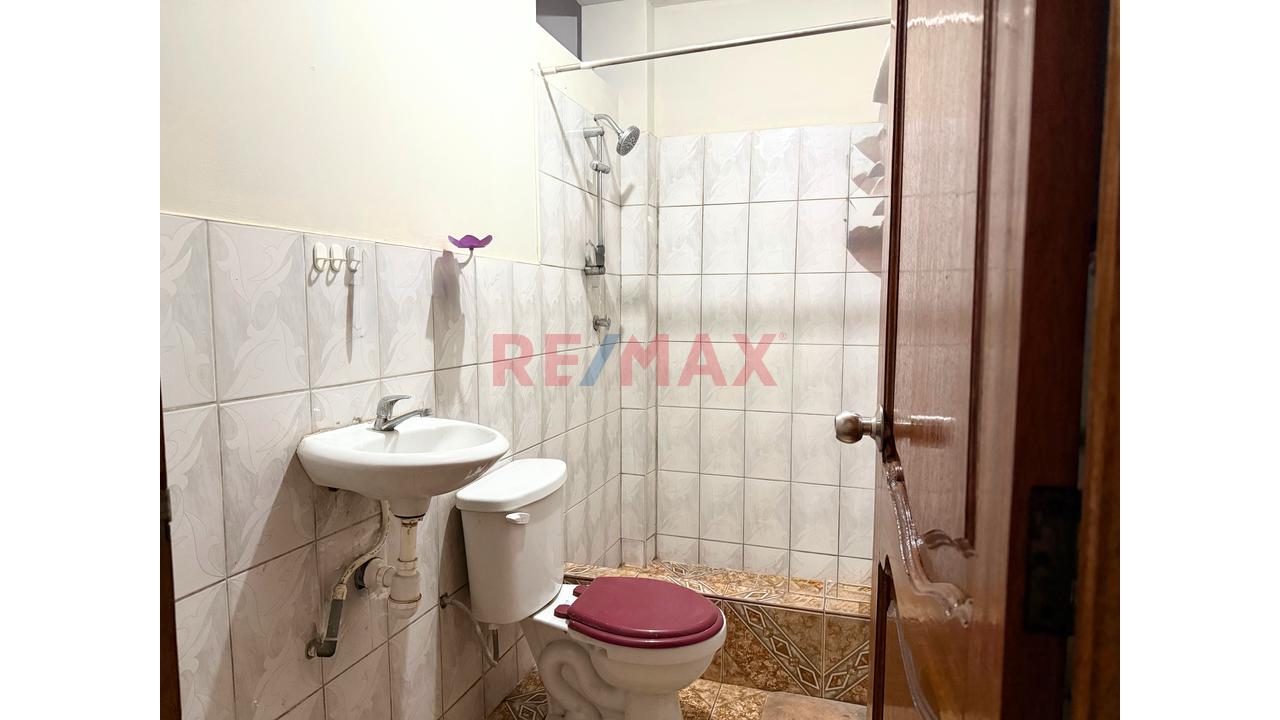 Venta Casa De 3 Pisos  – Urb. Alto Mochica - 11