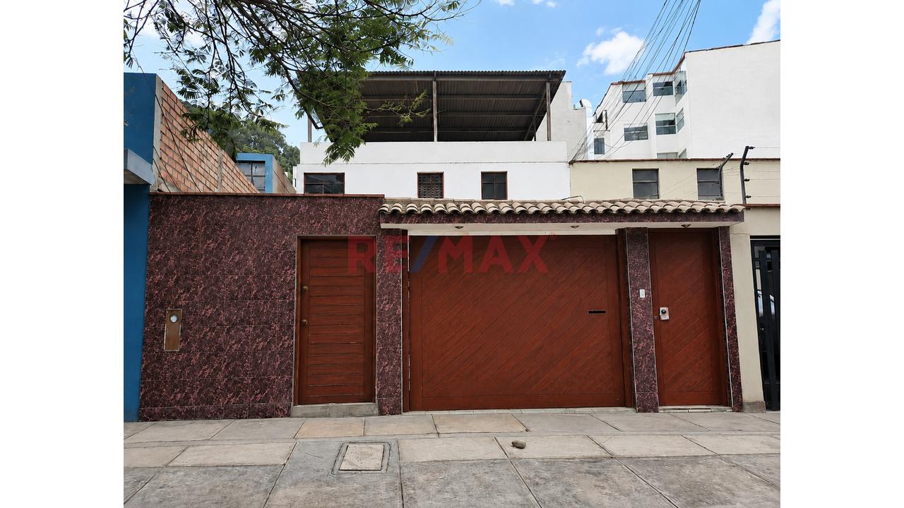 Venta Terreno Frente A Parque Santiago De Surco — foto 7