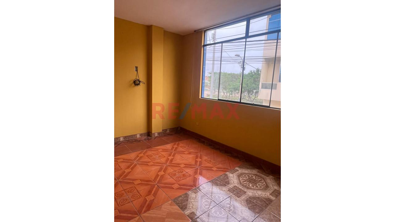 Vendo Edificio Multifamiliar De 3 Niveles En Venta – Oquendo, Callao - 11