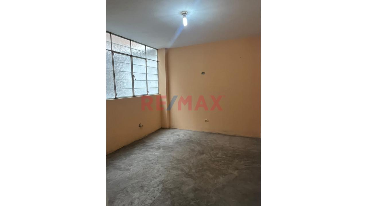 Vendo Edificio Multifamiliar De 3 Niveles En Venta – Oquendo, Callao - 14