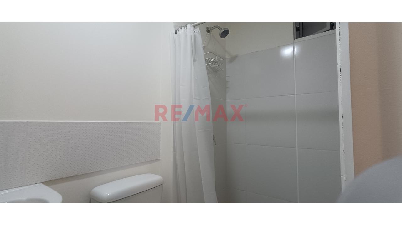 Departamento 3 Dormitorios En Av. Benavides(Colonial) — foto 14