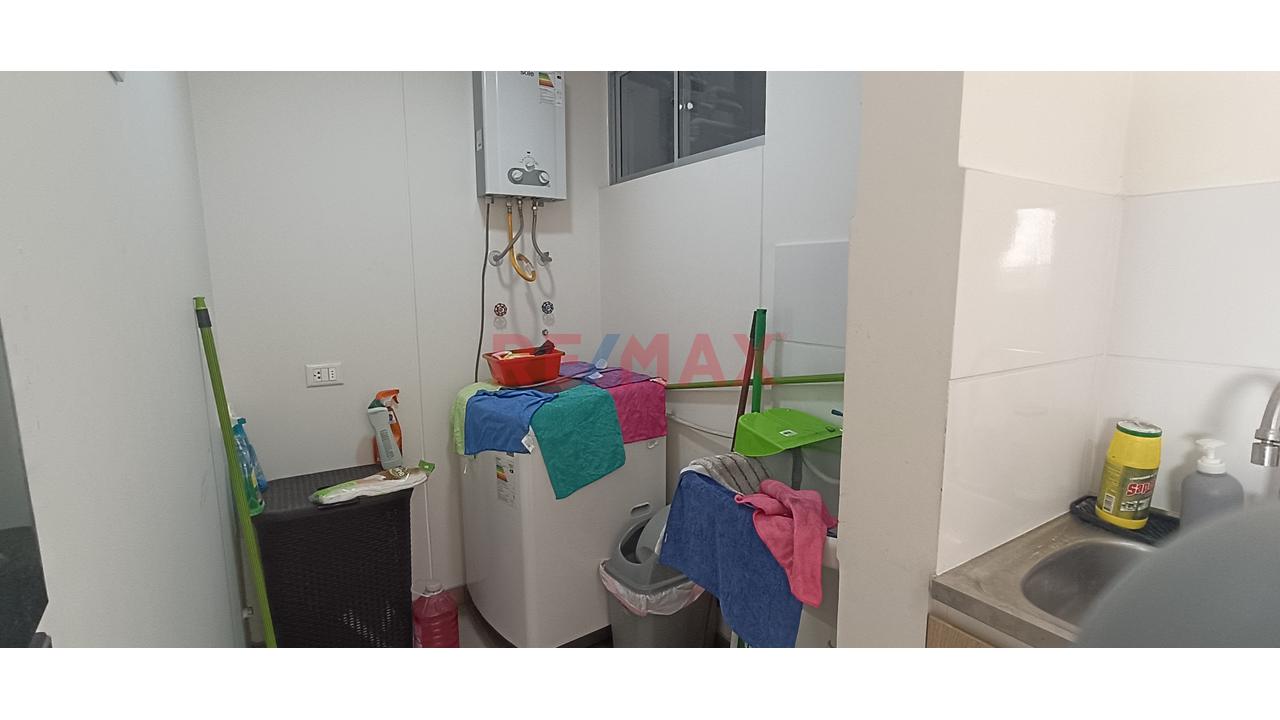 Departamento 3 Dormitorios En Av. Benavides(Colonial) — foto 4