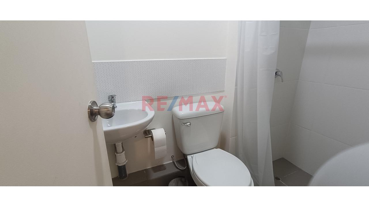 Departamento 3 Dormitorios En Av. Benavides(Colonial) — foto 13