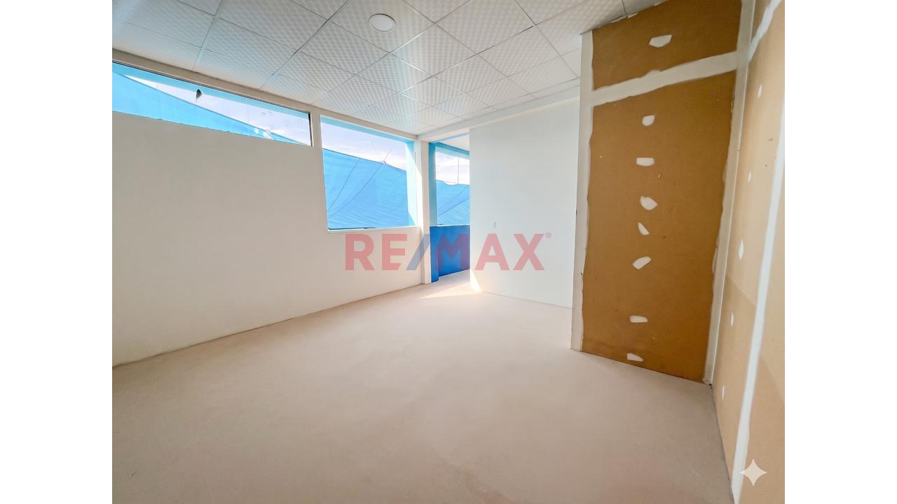 🏢 ¡Amplio Local En Alquiler En Zamácola – Cerro Colorado! 🏢 - 7