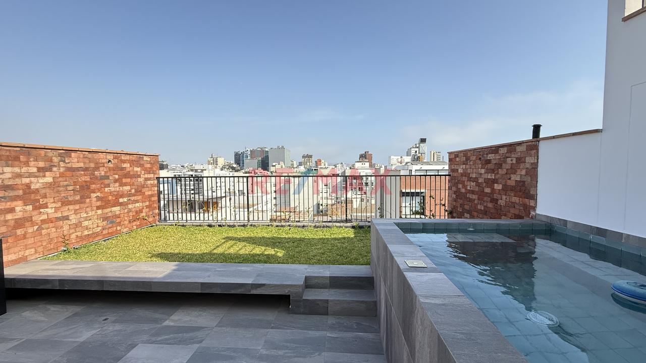 Duplex De Estreno Con Terraza Y Piscina En Miraflores — foto 4