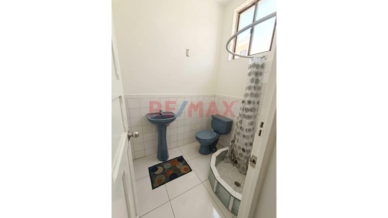 Se Vende Departamento Para Inversion Ideal Para Vivienda,Oficina,Almacen En El Rimac - 2
