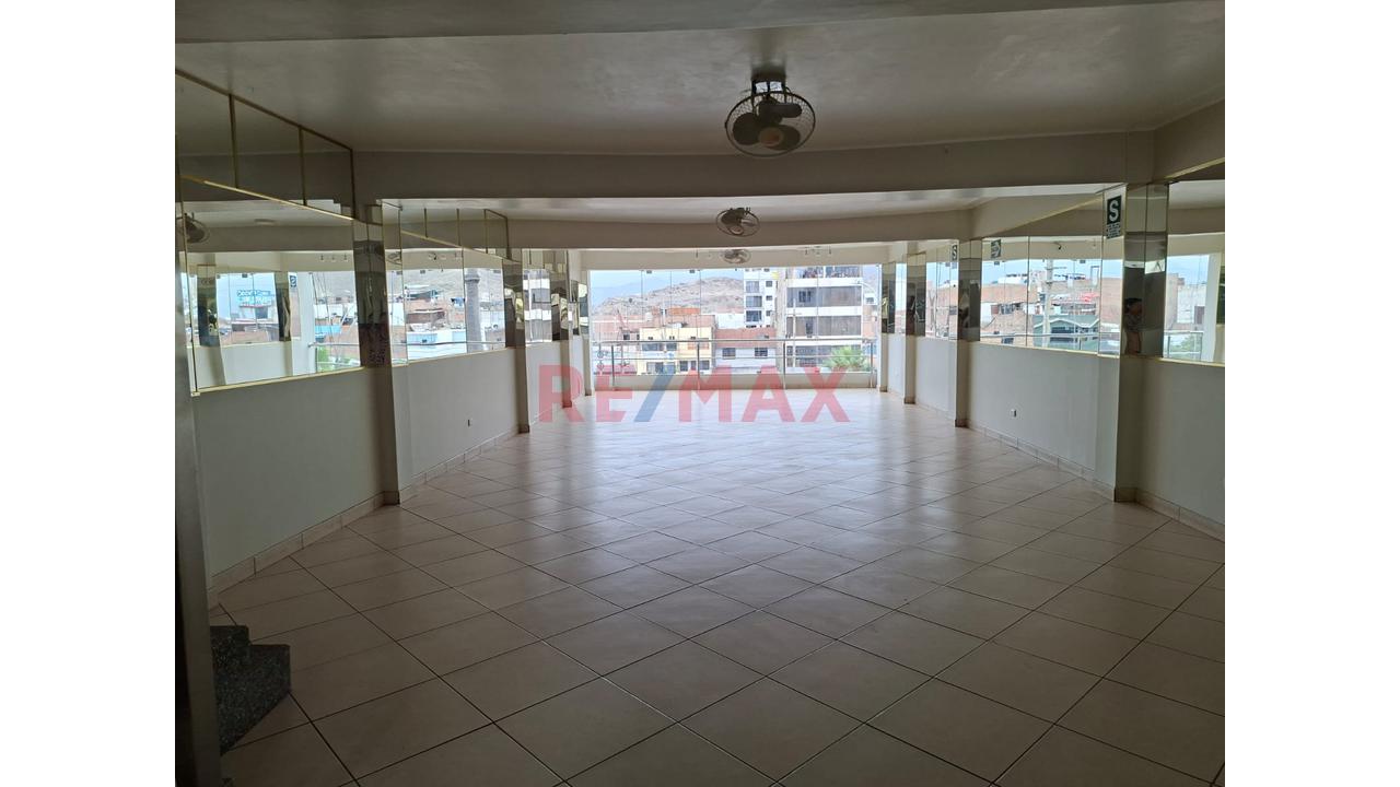 Se Alquila Local Comercial - 6