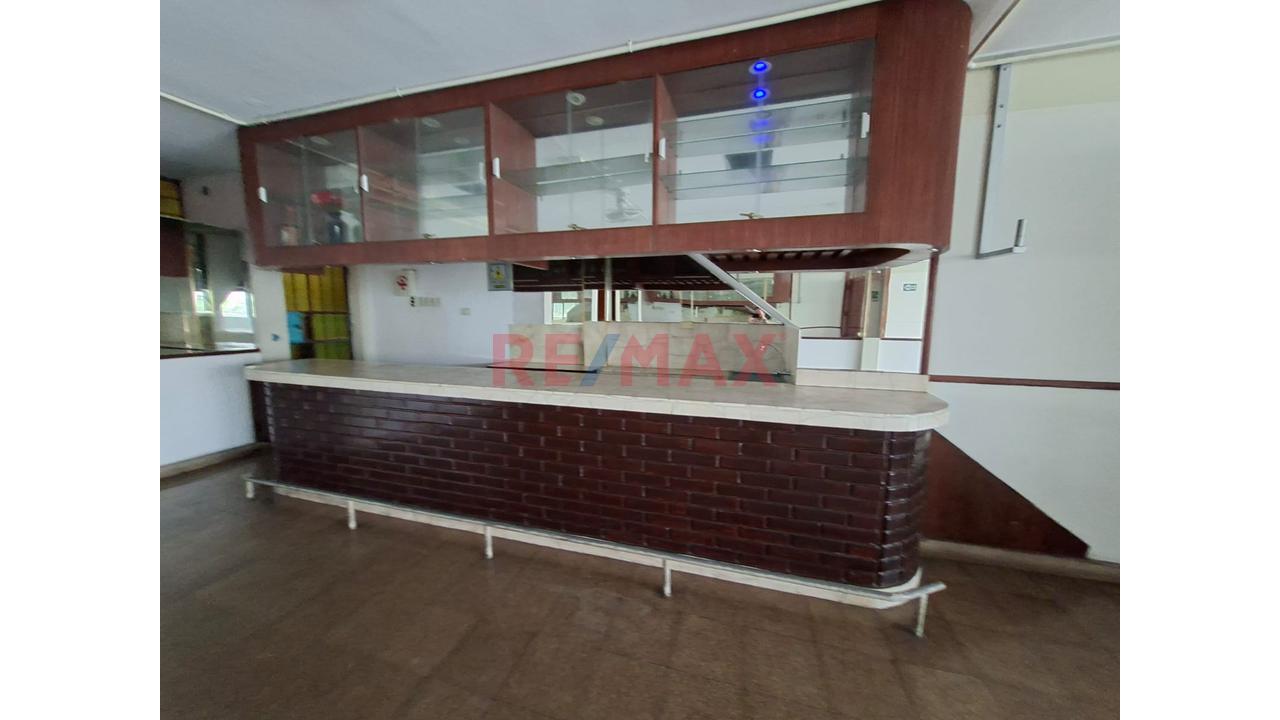 Se Alquila Local Comercial - 5