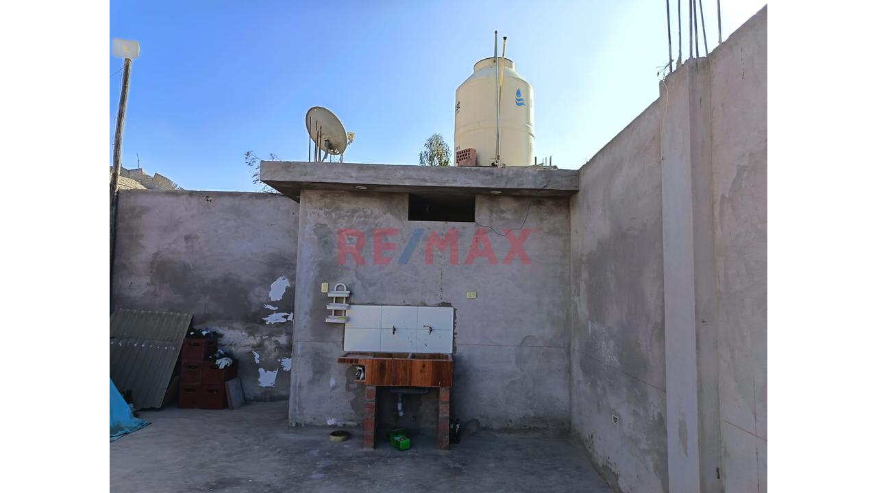 Venta De Terreno En Samuel Pastor Camana - 2