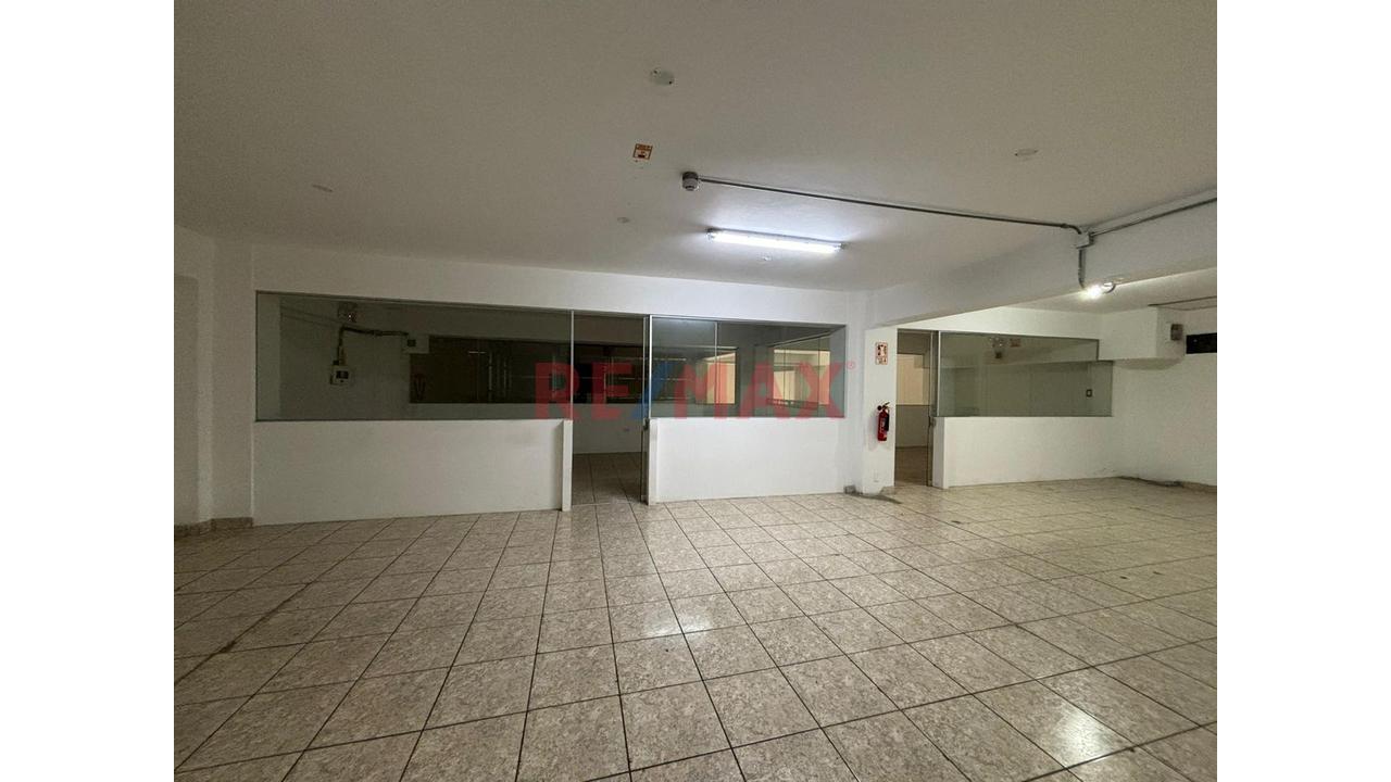 🚀 Amplia Oficina De 232 M² En Faucett Y La Marina | Ideal Para Call Center, Academia O Coworking - 16