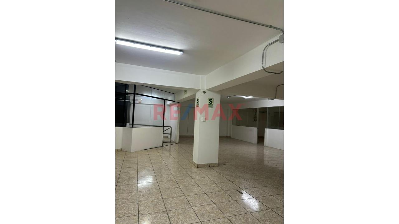 🚀 Amplia Oficina De 232 M² En Faucett Y La Marina | Ideal Para Call Center, Academia O Coworking - 10