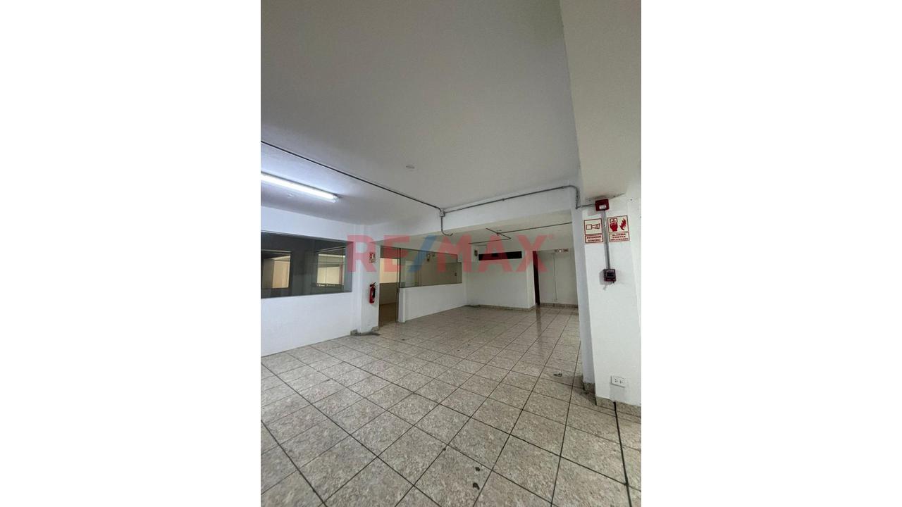 🚀 Amplia Oficina De 232 M² En Faucett Y La Marina | Ideal Para Call Center, Academia O Coworking - 15