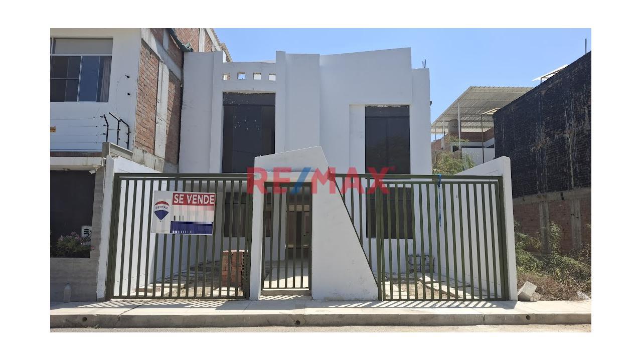🏡 Ocasión Casa En Venta 📍 Urb. Miraflores Country Club Calle Las Bromelias Mz A2 Lote 12 Etapa 7  📏  A.T 163 M2 Y A.C 213 M2