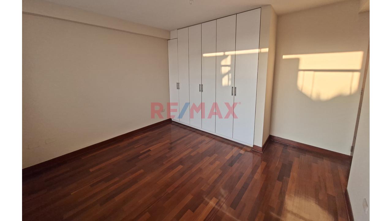 Lindo Departamento En Venta– Santiago De Surco - A Pasos Del Parque Ecologico Loma Amarilla — foto 7