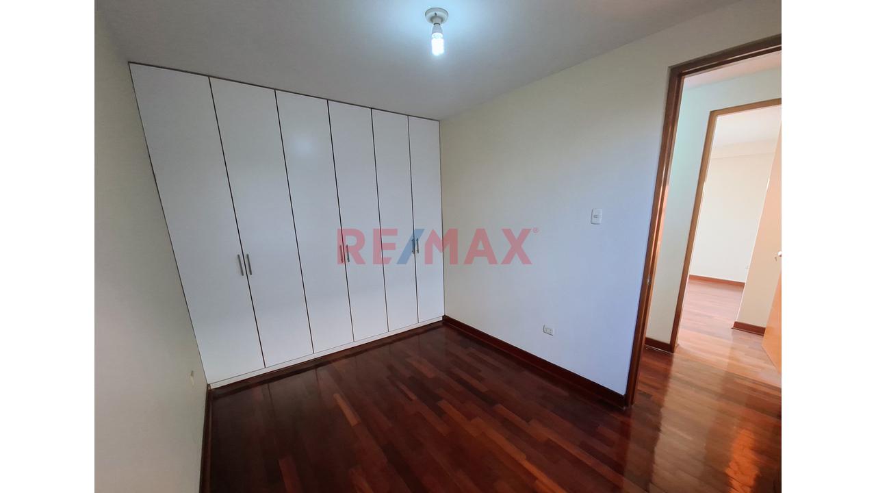 Lindo Departamento En Venta– Santiago De Surco - A Pasos Del Parque Ecologico Loma Amarilla — foto 14