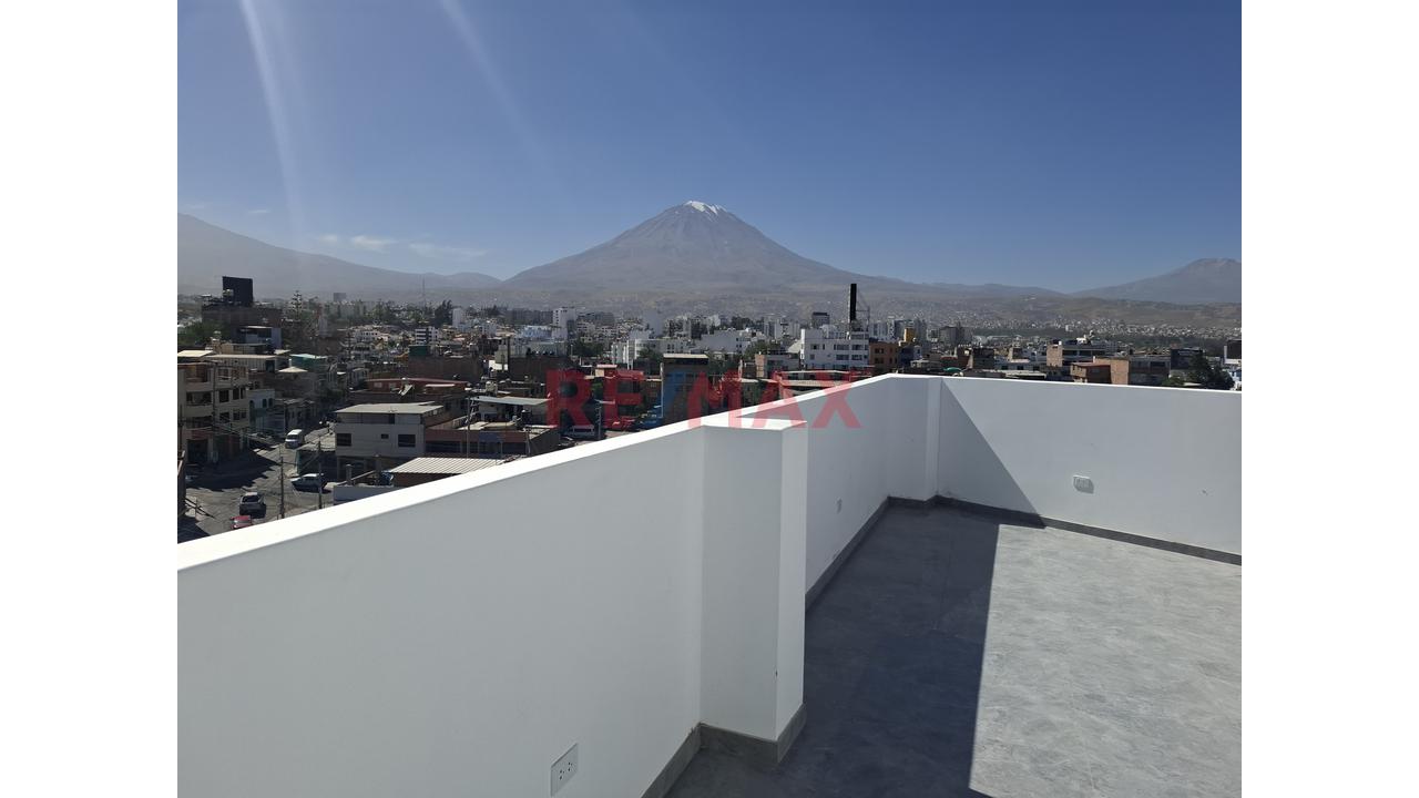 Departamento En Piso 3 Con Ubicacion Estrategica Vista E Iluminacion Natural En Cerro Colorado — foto 15