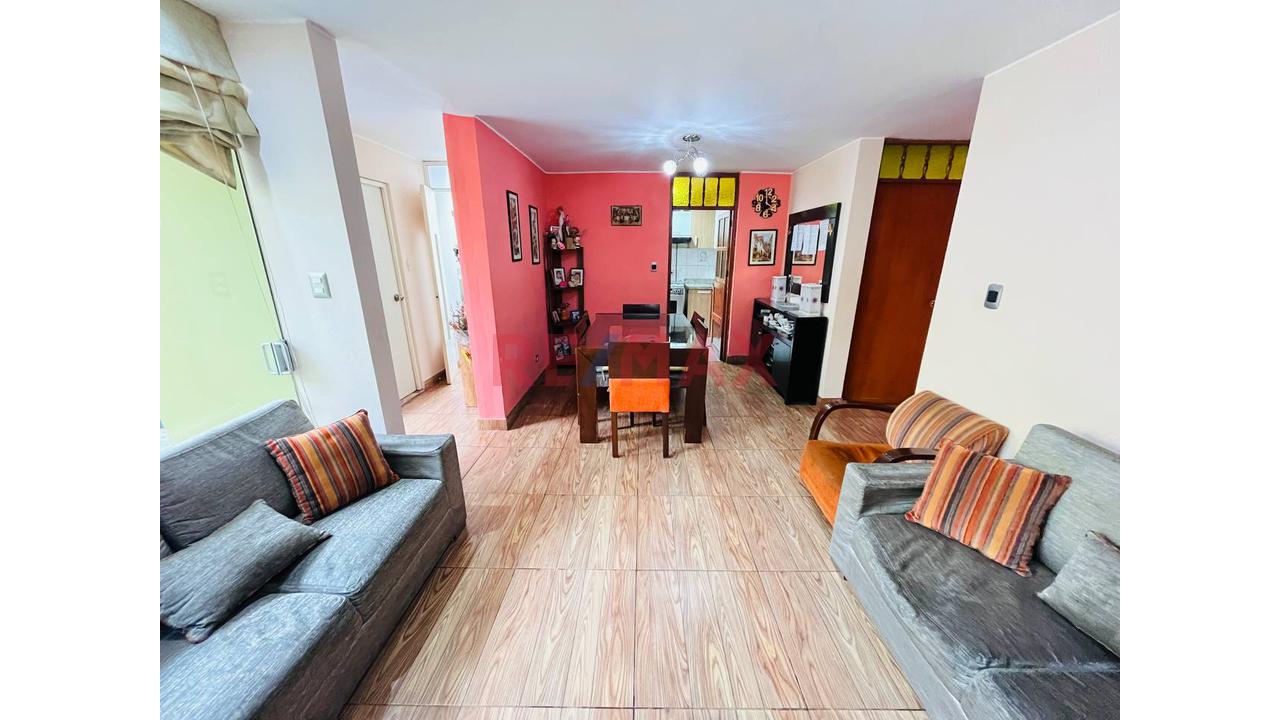 Casa De 127 M2 En Venta Con Cochera En Zona Residencial Limite De Lima Con Pueblo Libre - 4
