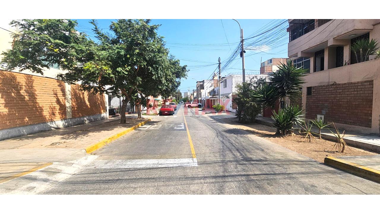 Casa De 127 M2 En Venta Con Cochera En Zona Residencial Limite De Lima Con Pueblo Libre - 16