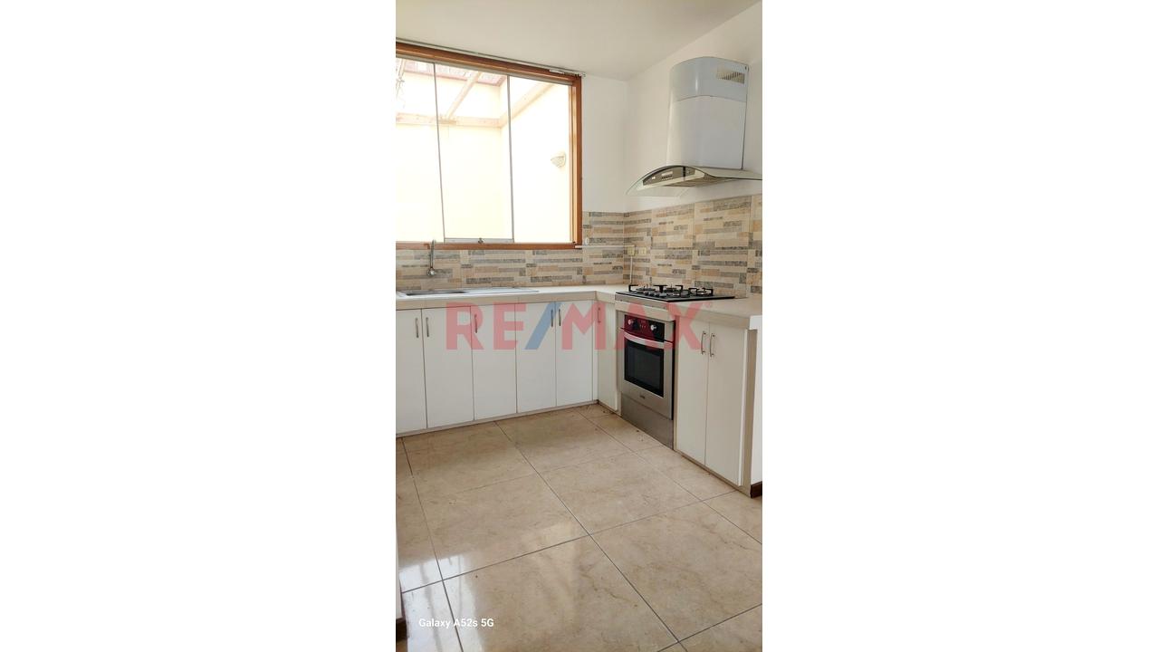 🏡 Exclusiva Casa De 3 Pisos En Condominiolos Lifes| 4 Dormitorios, Cochera, Jardín . - 6