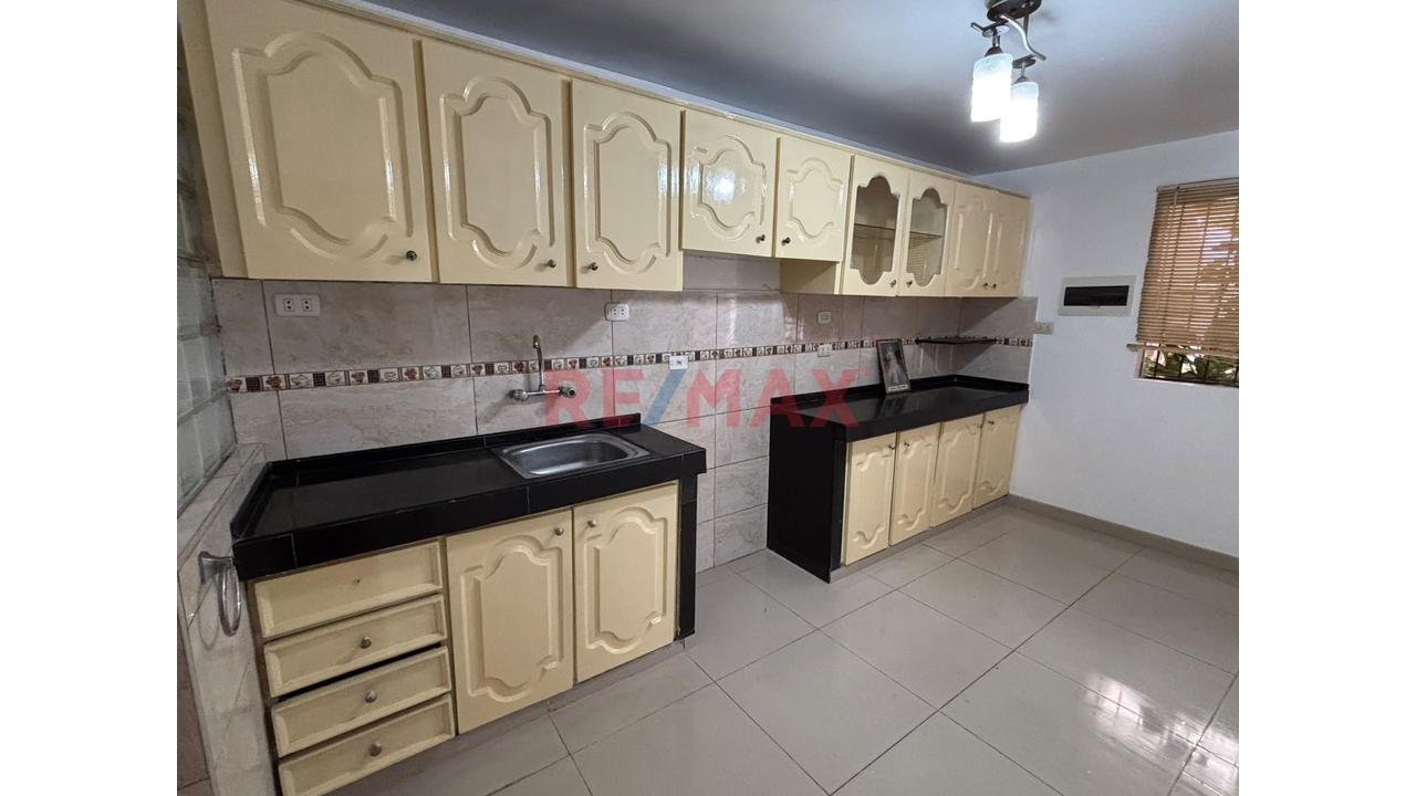 🏡 ¡Vive En Una De Las Zonas Más Residenciales Y Tranquilas De La Molina! Departamento En Venta Primer Piso — foto 8