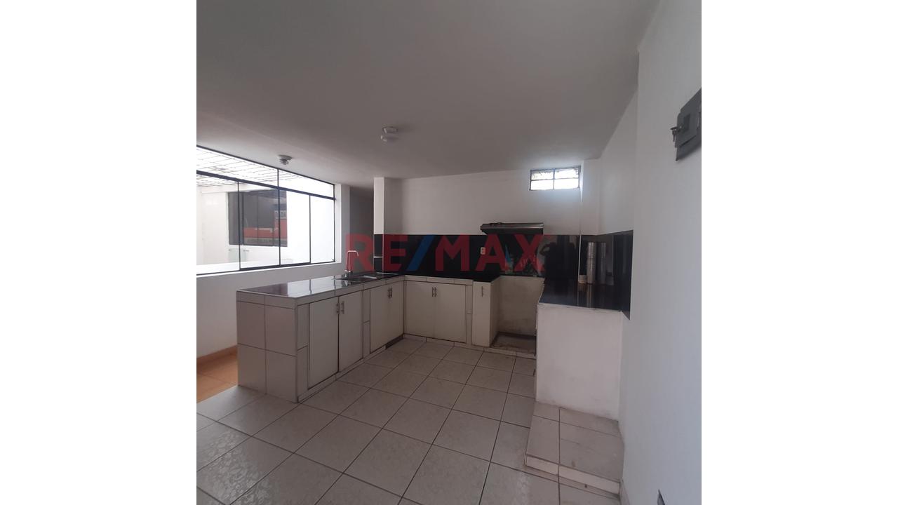 Amplio Departamento Con Aires Propios | 143.57 M² | Excelente Oportunidad En Comas. - 10