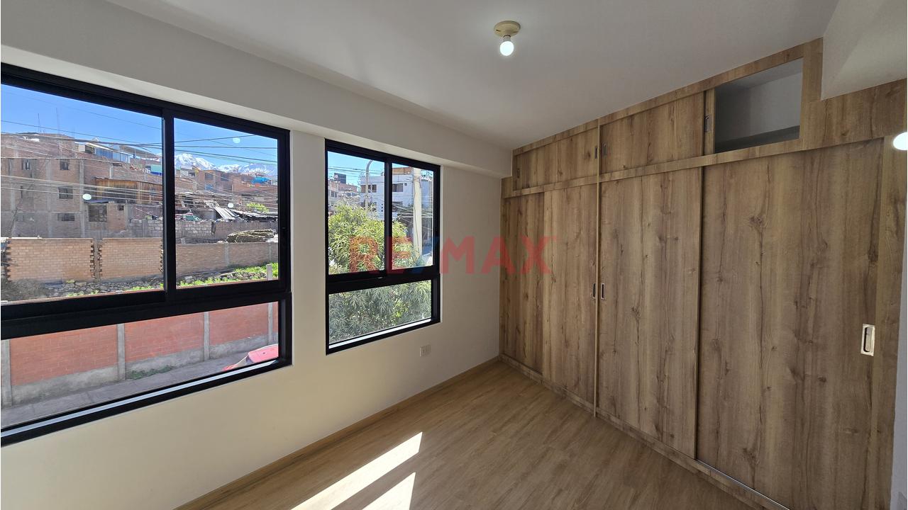 Departamento En Piso 5 Con Ubicacion Estrategica Vista E Iluminacion Natural En Cerro Colorado — foto 8
