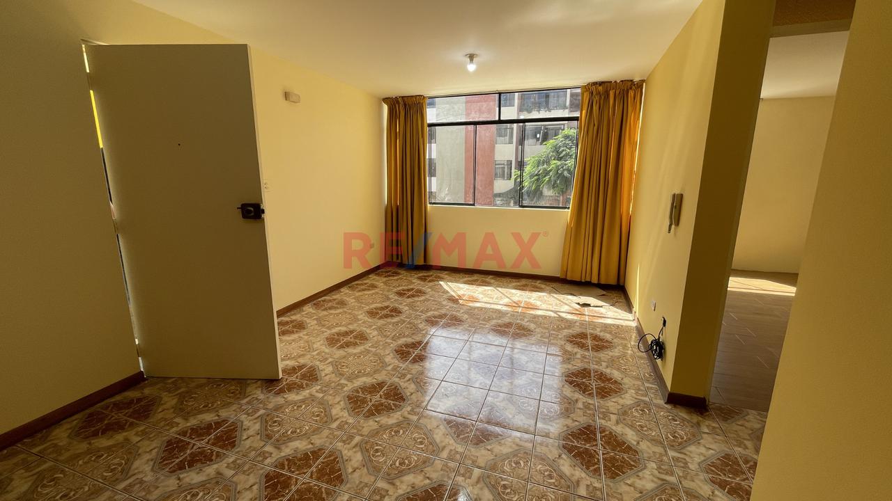 Alquiler De Departamento 2Do Piso En Villa Talana Surco — foto 5