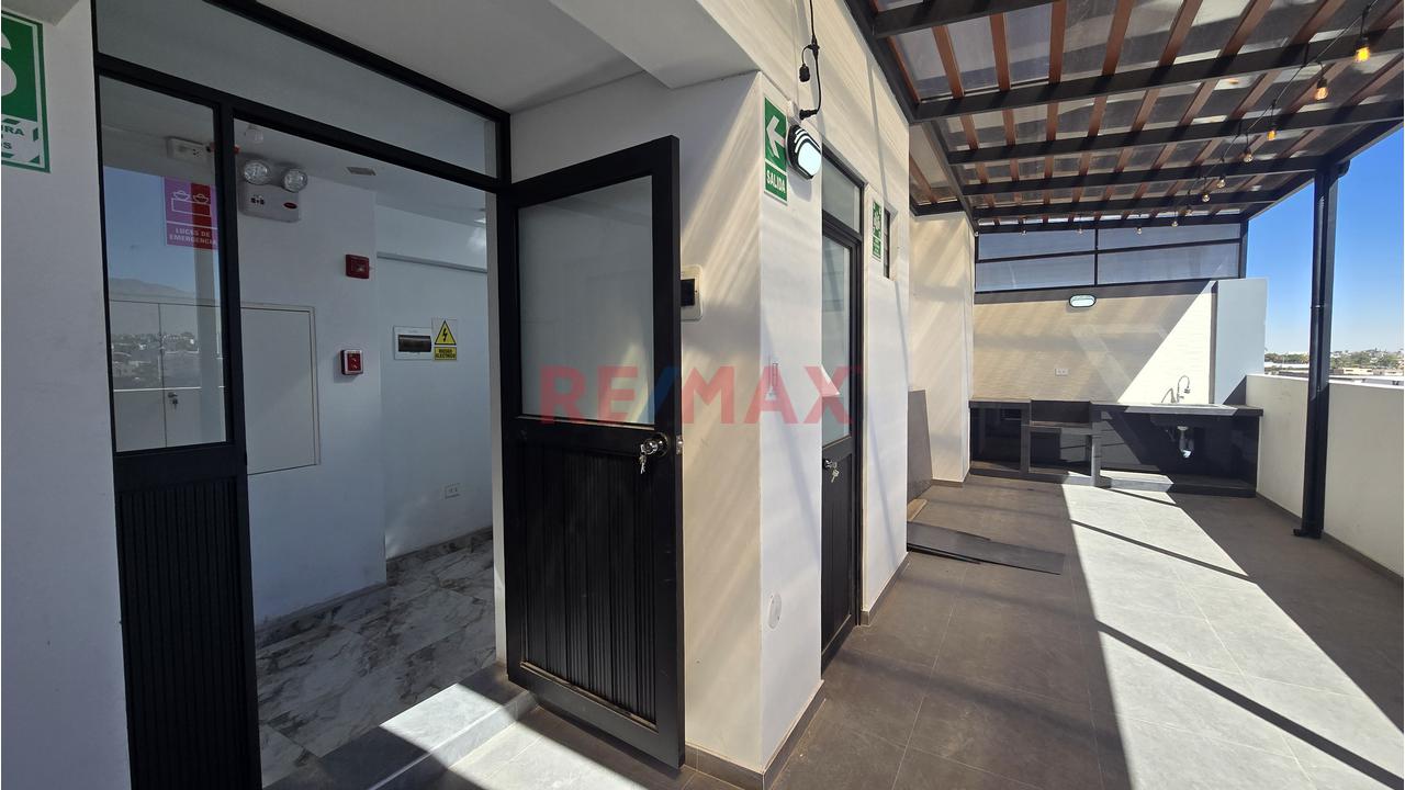 Departamento En Piso 7 Con Ubicacion Estrategica Vista E Iluminacion Natural En Cerro Colorado — foto 6