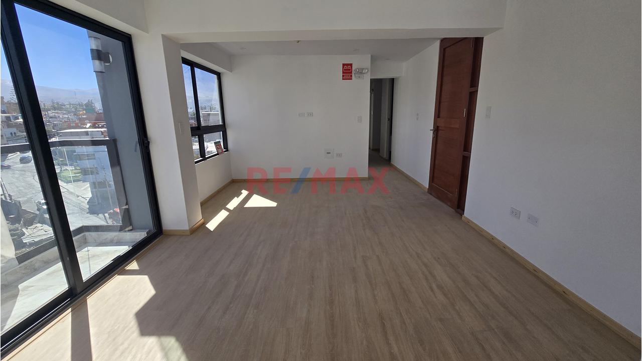 Departamento En Piso 8 Con Ubicacion Estrategica Vista E Iluminacion Natural En Cerro Colorado — foto 7