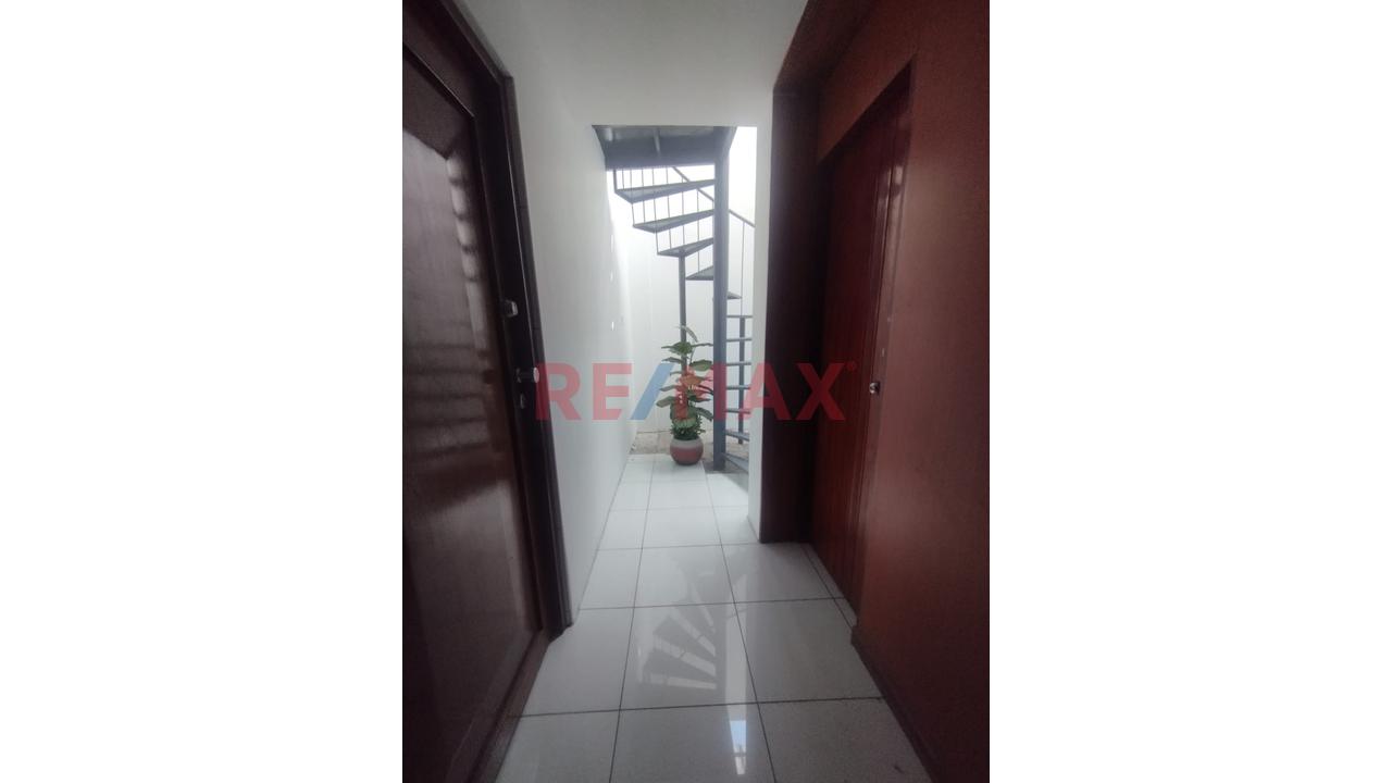 Venta De Flat En La Alborada — foto 3
