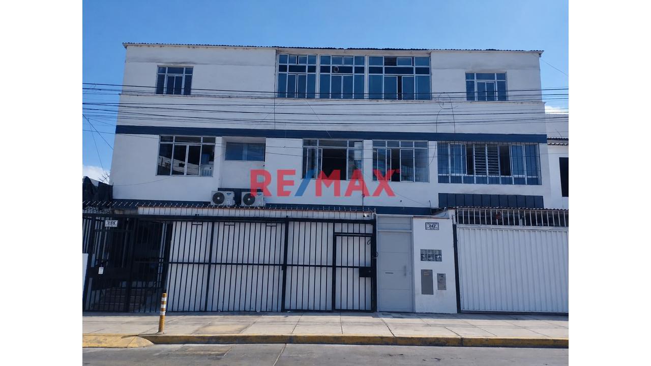 Venta De Flat En La Alborada