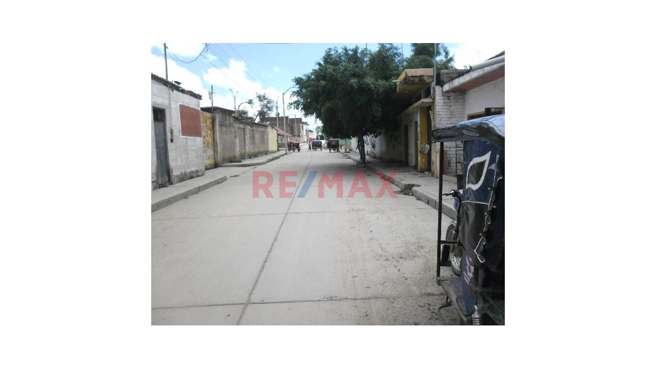 Venta De Casa Como Terreno En Chulucanas - Centro — foto 9