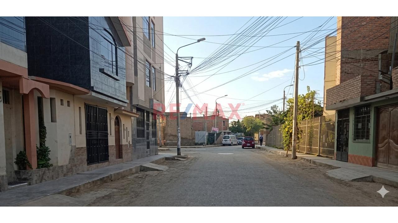 Alquiler Del Local Comercial En Excelente Ubicacion! - 6